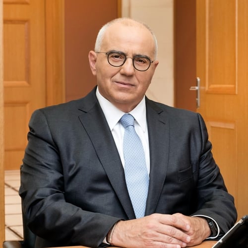 Nikolaos V. Karamouzis Profile Picture